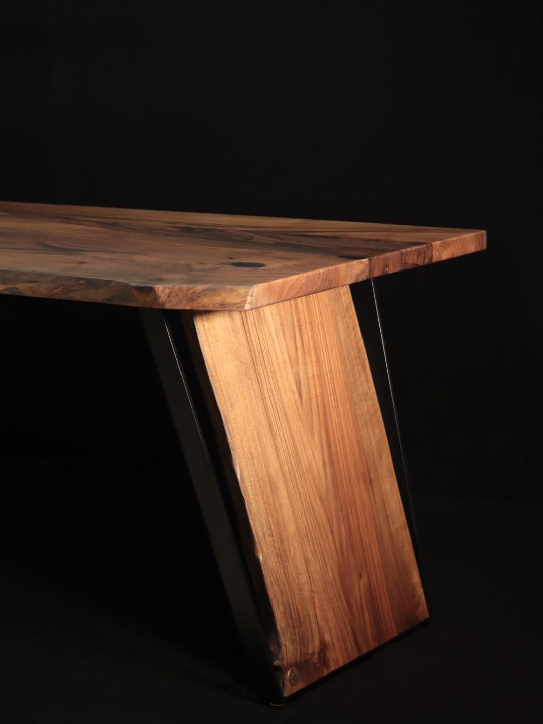 tavolino di design pigreco by garco design è un oggetto timeless handmade in Italy